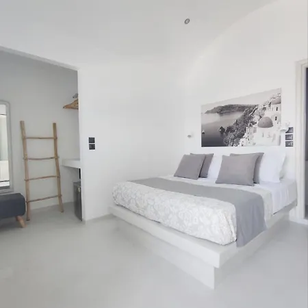 Daire Diamond Cliff Santorini Island